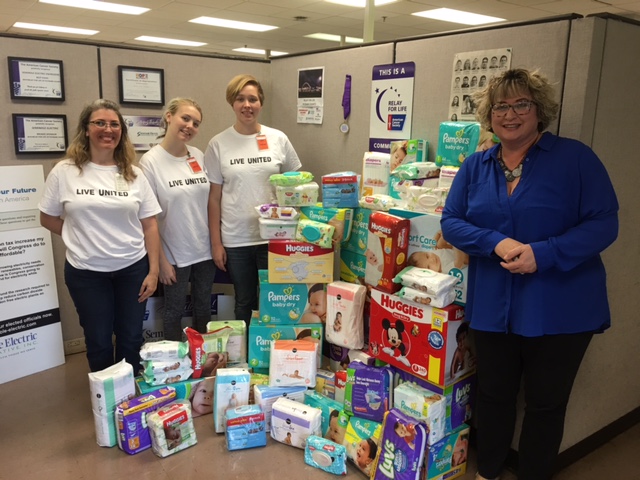 (Photo, from Left to Right: Blythe Bird, Dakota Bird, and Dorean Maney of the United Way of Putnam County, and Nicole Livingston, Supervisor of Administrative Services & Budgets, Plant Operations at Seminole’s SGS Facility.)